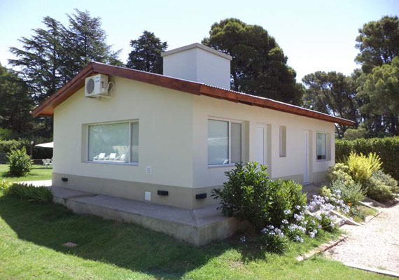 Modernas y luminosas cabañas en planta baja para 2 personas, totalmente equipadas.